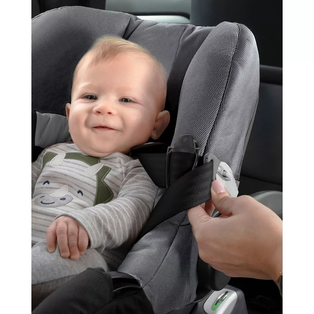 Skip Hop 2-pk. Car Seat Harness Magnets 2 Skip Hop 2-pk. Car Seat Harness Magnets - Image 2