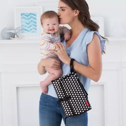 Skip Hop Pronto Diaper Clutch Changing Station -Baby World 2455813 ALT5